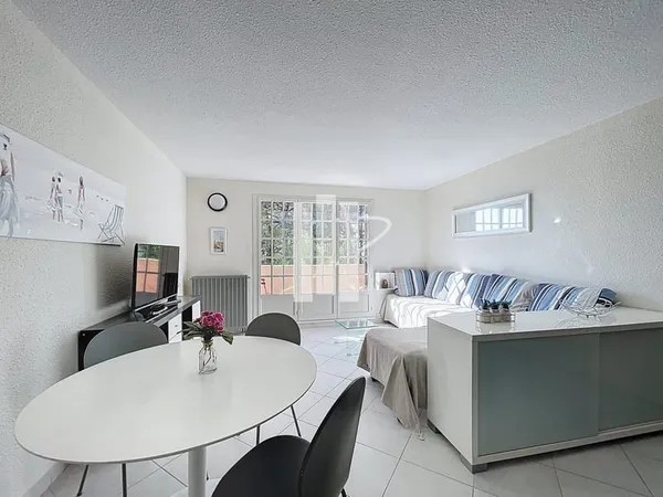 À VENDRE BOULOURIS : DUPLEX 2 PIÈCES AVEC TERRASSE, PROCHE