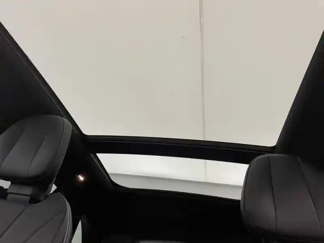 Mercedes Eqe suv 350 4matic — photo 23