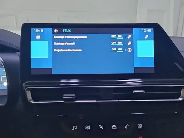 Citroën C5 Aircross hybride rechargeable 225 e-eat8 — photo 27