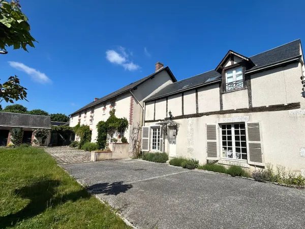 Maison 7 pièces 370 m²