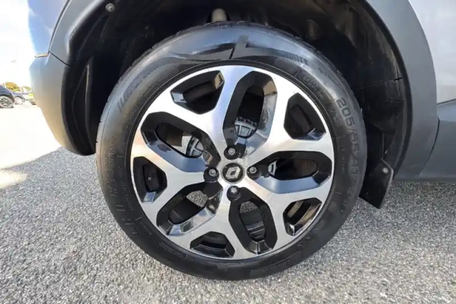 Renault Captur tce 120 energy — photo 26