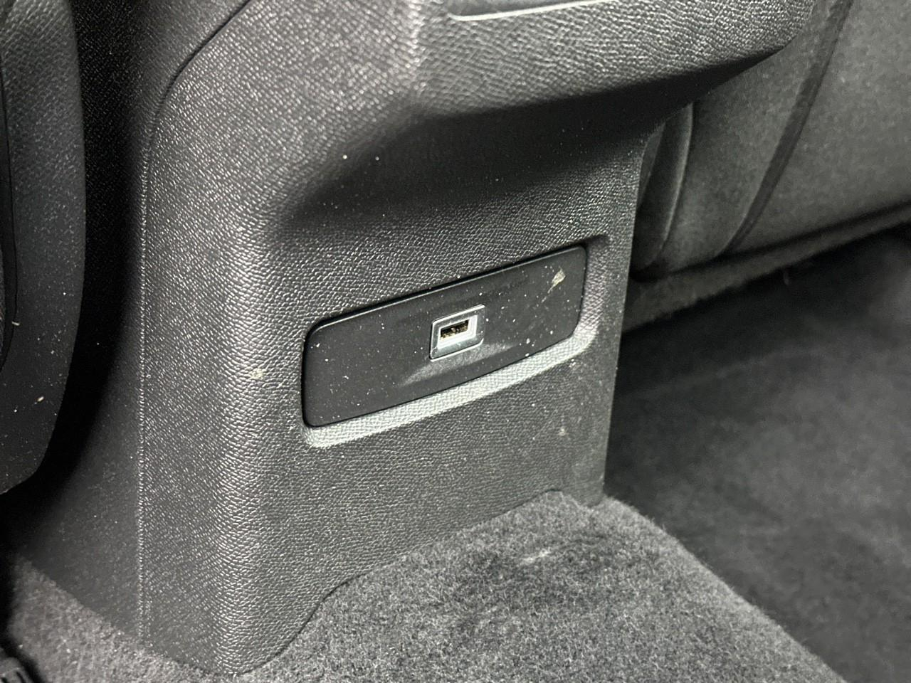 Citroën C4 X hybride 145 ch e-dcs6 plus — photo 32