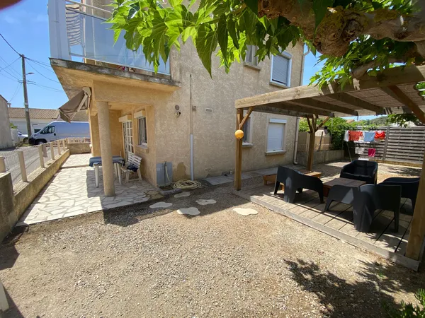 Vends appartement avec jardin et vue mer