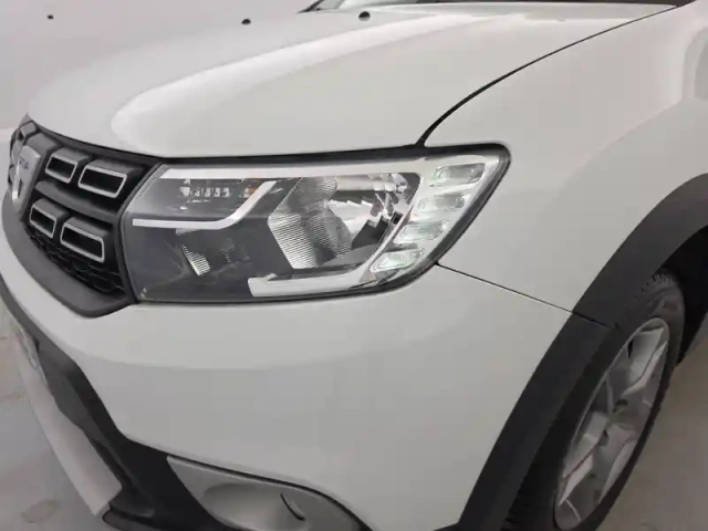 Dacia Sandero eco-g 100 — photo 22
