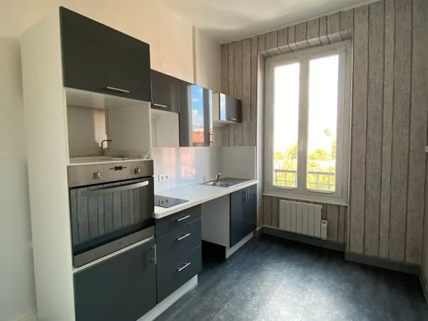 Super T1 Bis Meublé 30m² rénové dispo le 14/10