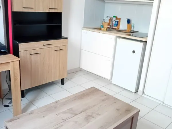 Location étudiant studio 17M2