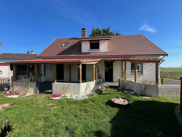 MAISON FAMILIALE DE 135 M²