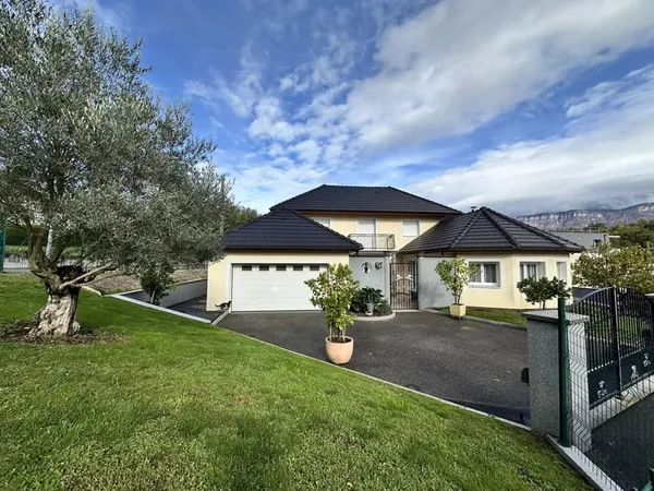 Maison entre lac et montagne (Bourget du Lac)