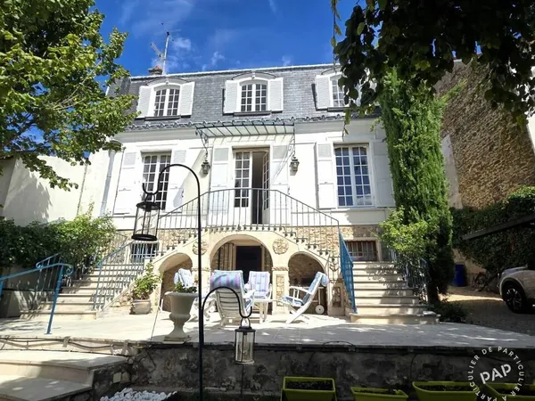 Maison 6 pièces 240 m²