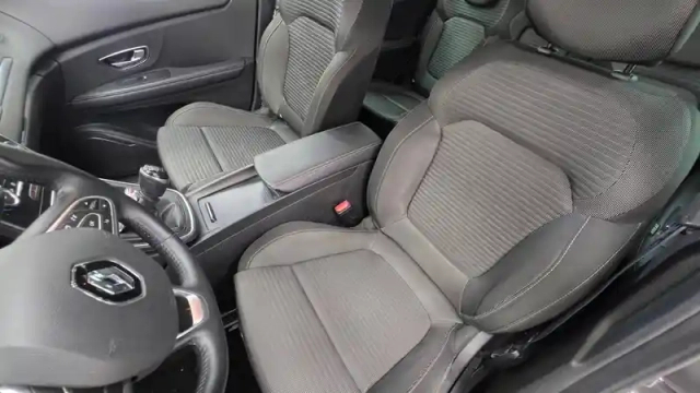 Renault Scenic tce 115 fap — photo 28