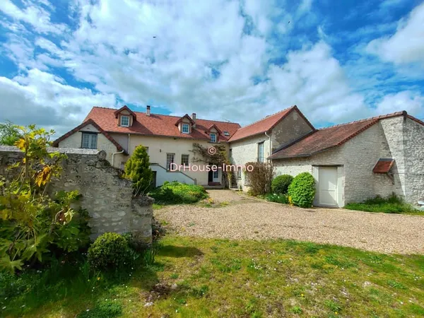 Maison atypique 3-4 chambres.