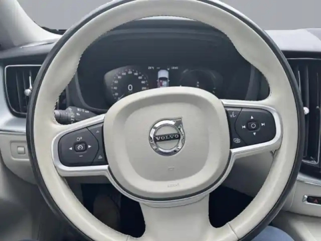 Volvo Xc60 t8 twin engine 303 + 87ch business executive geartronic — photo 12