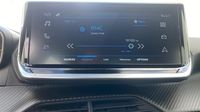 Peugeot 2008 1.2 Hybrid 145ch Style e-DCS6 — photo 15