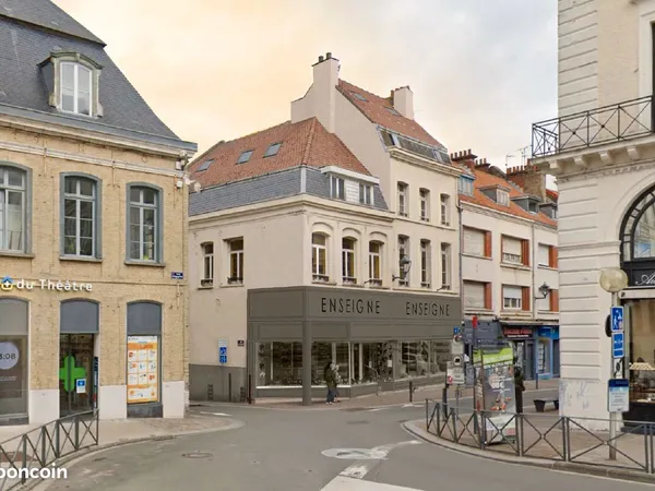 SAINT OMER (62) - CENTRE-VILLE - 180 m2 - A LOUER LOCAL COMMERCIAL