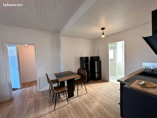 T2 quartier Deux Croix Banchais 37.7m2