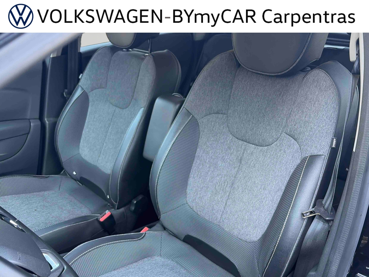 Renault Captur TCe 90 — photo 22