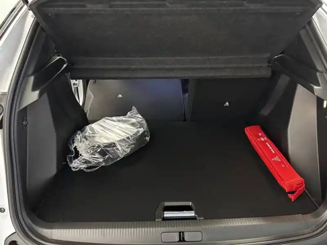 Peugeot 2008 electrique 54 kwh 156 ch — photo 21