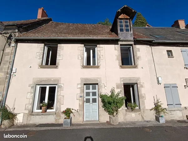 Maison 95 M2 à Felletin