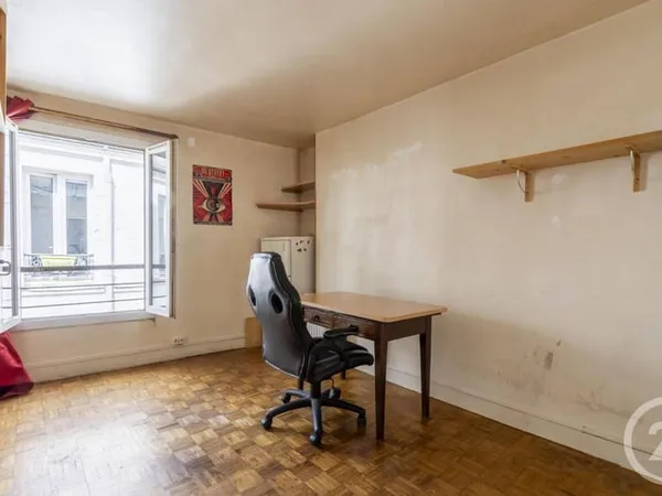 Studio 1 pièce 14 m²