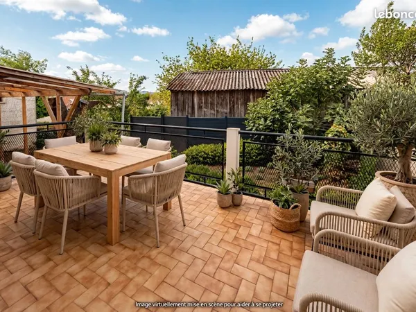 Maison 151 m² - 5 chambres - Garage 2 voitures - Jardin - Saint-Cybard