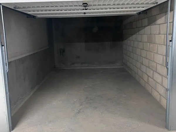 Garage à louer residence escale