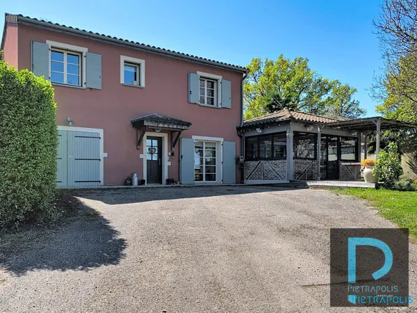 SAINT ANDRE D HUIRIAT MAISON sur 10 440 m² de terrain attenant