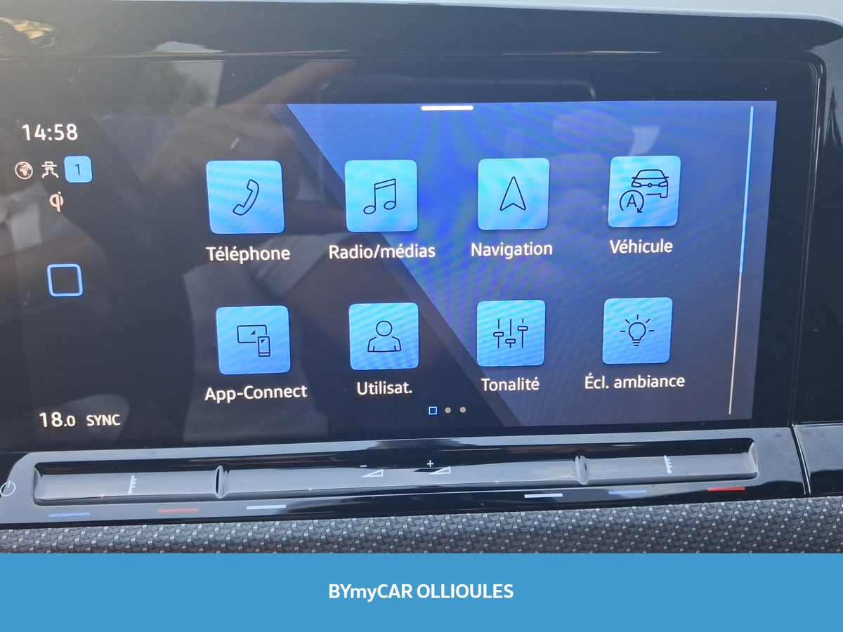 Volkswagen Golf 2.0 TDI SCR 150 DSG7 — photo 30