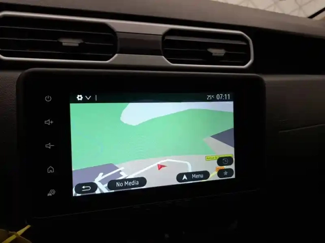 Dacia Duster eco-g 100 4x2 — photo 8