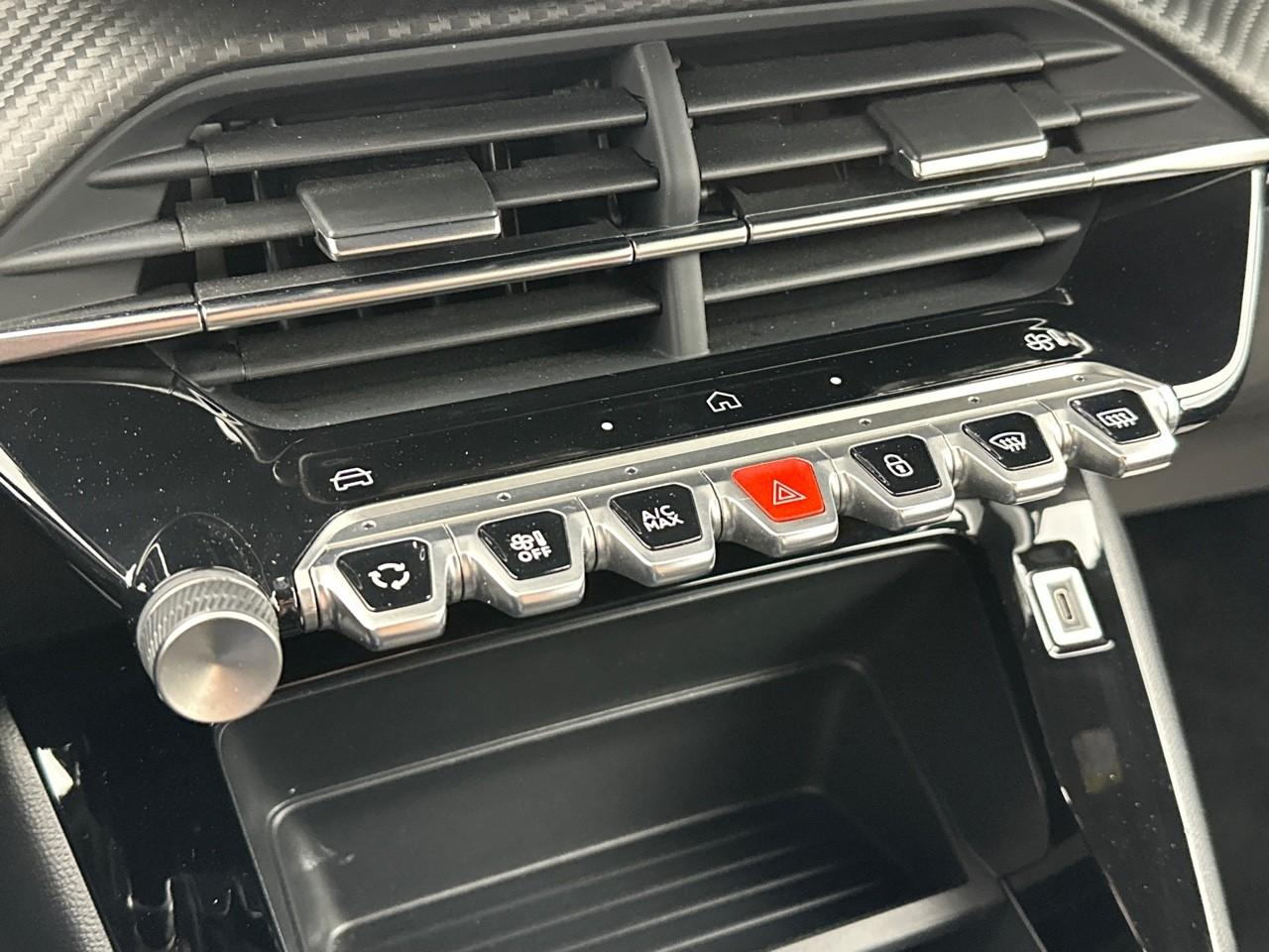 Peugeot 2008 100 s&s bvm6 style — photo 28