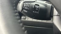 Peugeot 2008 e-2008 156ch 54 kWh Allure — photo 17