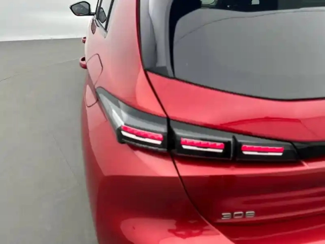 Peugeot 308 phev 180 e-eat8 — photo 37