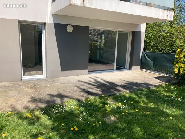 Appartement T3 avec terrasse et jardin