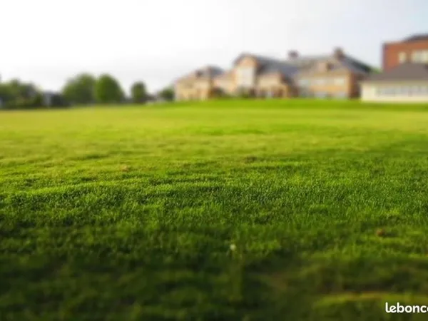Terrain 638 m² Longeves