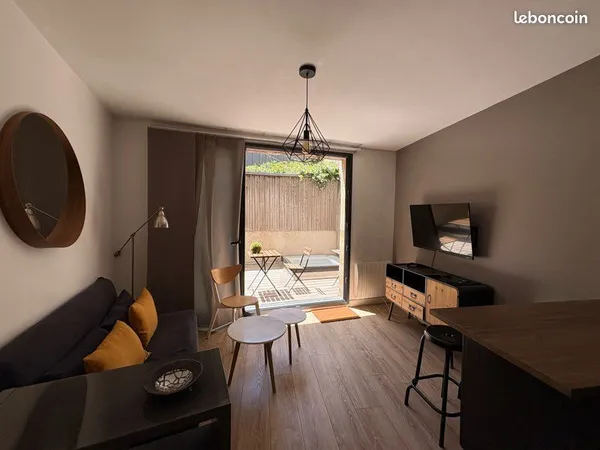 Maison de ville meublée - 3 pièces - 70 m² - Quartier Fondaudège