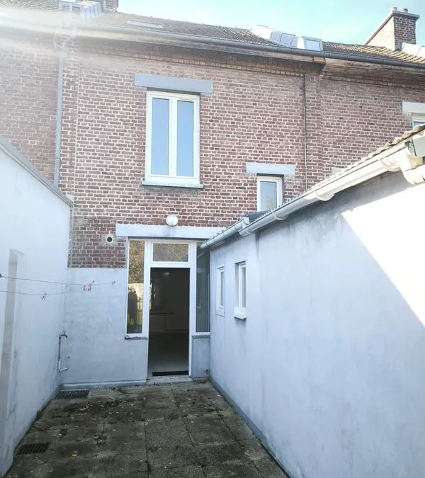 Photo 1