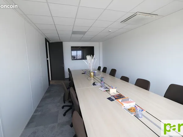 Petit bureau à louer Luxembourg 350 tout inclus