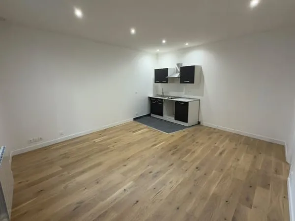 A LOUER APPARTEMENT 2 PIECES