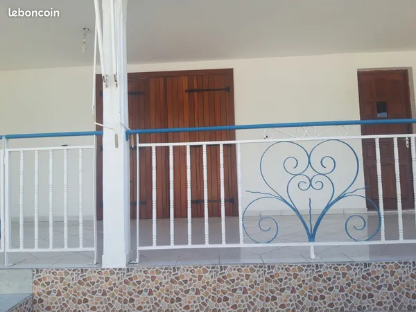 Appartement Location Vieux-Habitants 3p 94m² 750€