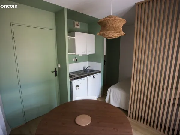 Studio meublé rénové centre Vannes