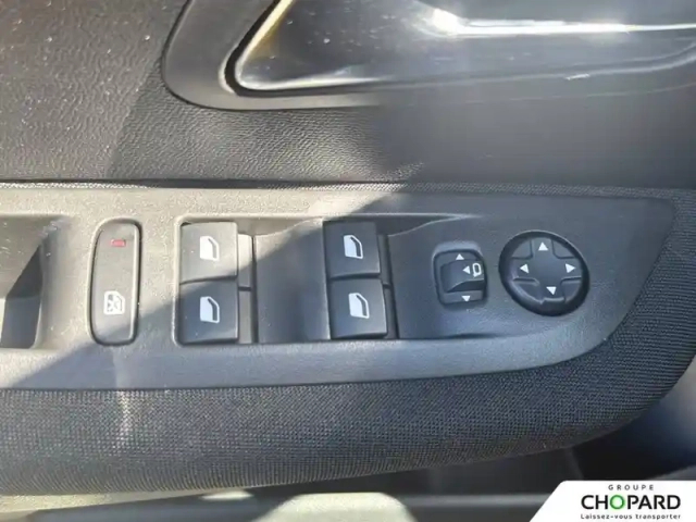 Peugeot 208 puretech 75 s&amp;s bvm5 — photo 24