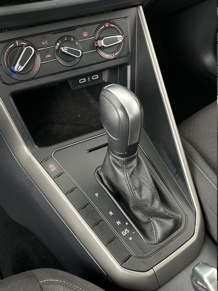 Volkswagen Polo — photo 53