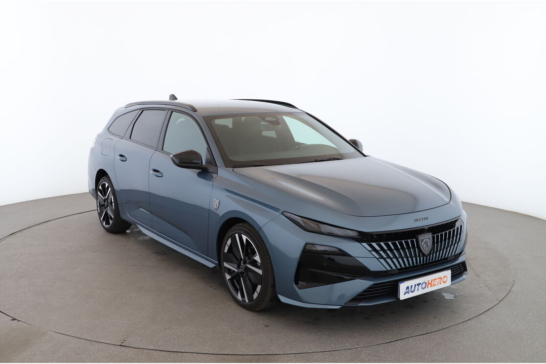 Peugeot 308 SW 1.2 Hybrid GT e-DCS6 — photo 7