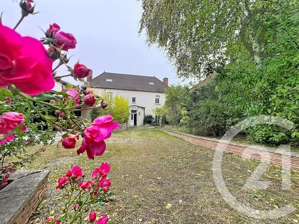 Maison 10 pièces 431 m²