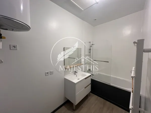 T2 39,34m2 COURS LAFAYETTE TOULON RENOVE