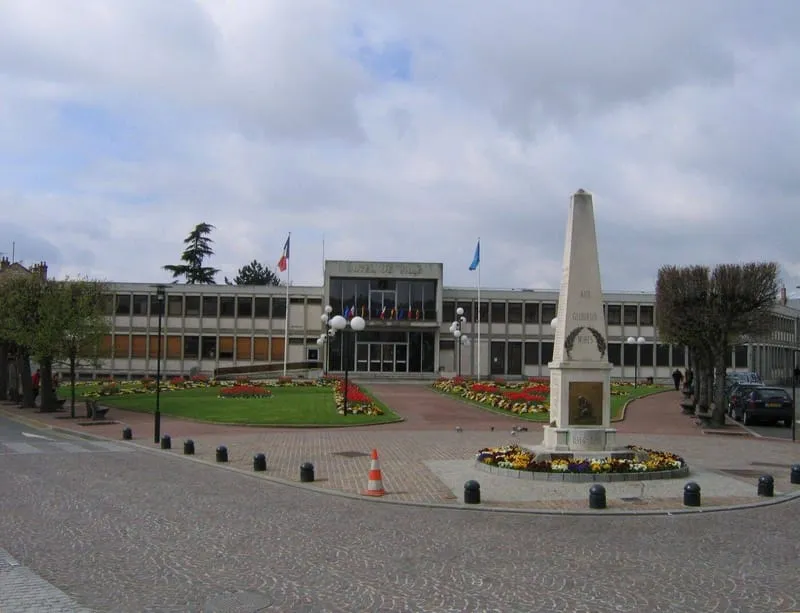 Photo 1