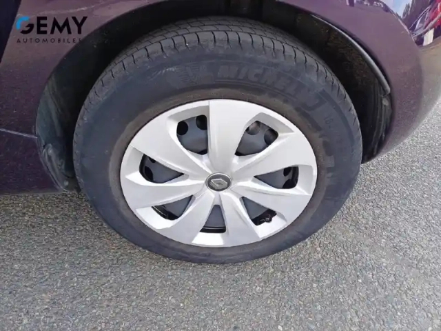 Renault Zoé zoe r110 - 22b — photo 11