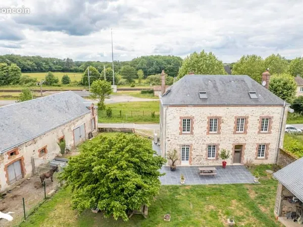Maison 7 pièces 200 m²