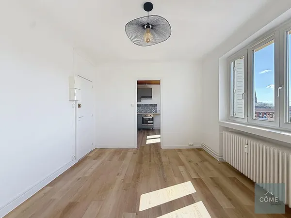 T1 rénové 26 m² Lumineux Cuisine séparée