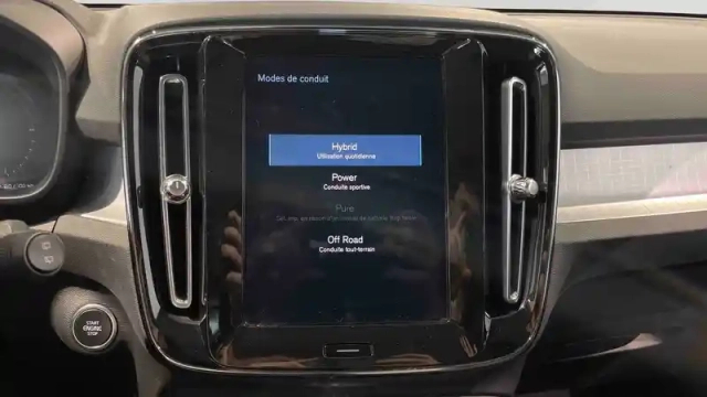 Volvo Xc40 t4 recharge 129+82 ch dct7 — photo 43