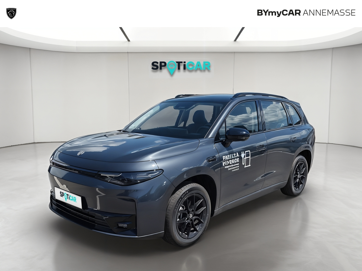 Leapmotor C10 REEV 28.4 kWh - 158 kW — photo 1